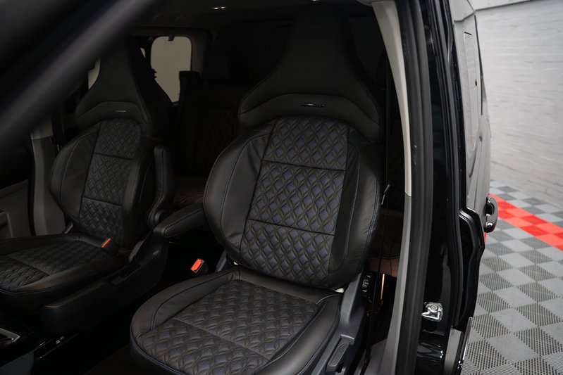 Ford Transit Custom LV-RF L1 H1 Limited 320 2.5L Phev - U303