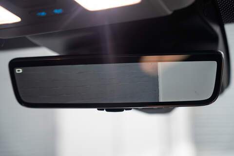 Ford Transit Custom LV-RF L1 H1 Limited 320 2.5L Phev - U303