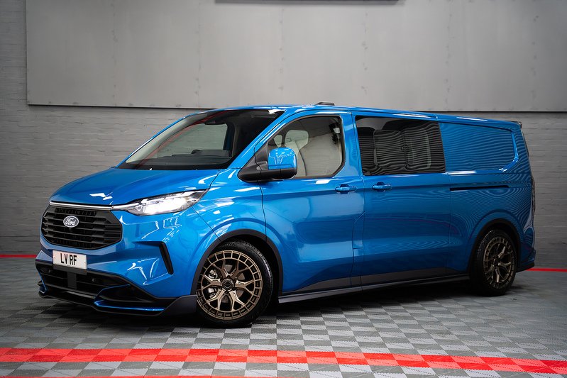 Ford Transit Custom LV-RF L2 H1 170PS Limited 320 - U304