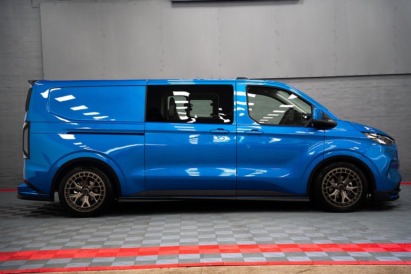 Ford Transit Custom LV-RF L2 H1 170PS Limited 320 - U304