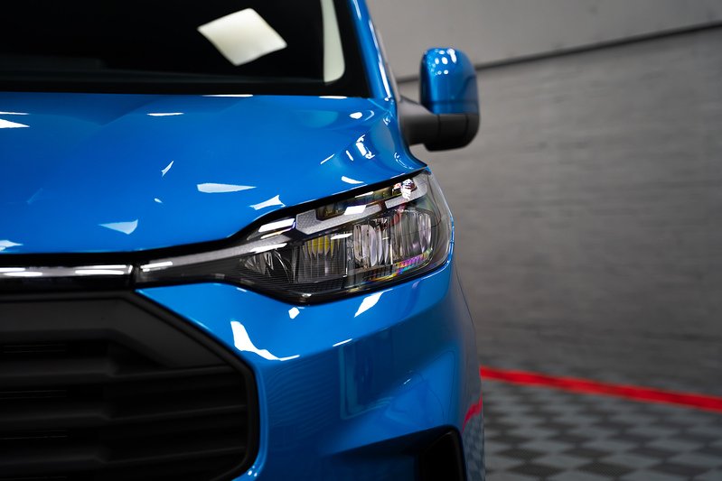 Ford Transit Custom LV-RF L2 H1 170PS Limited 320 - U304