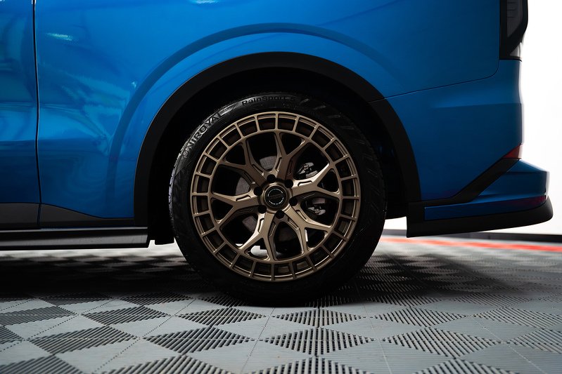 Ford Transit Custom LV-RF L2 H1 170PS Limited 320 - U304