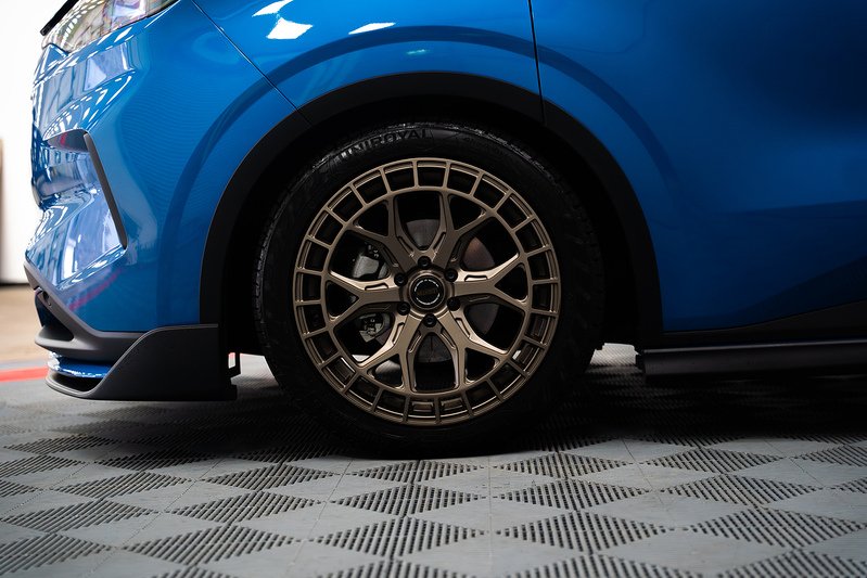 Ford Transit Custom LV-RF L2 H1 170PS Limited 320 - U304