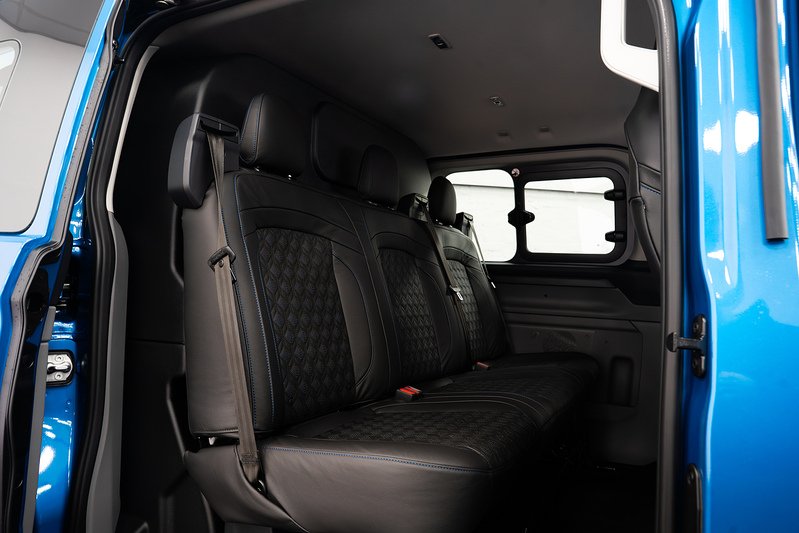 Ford Transit Custom LV-RF L2 H1 170PS Limited 320 - U304