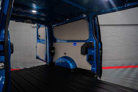 Ford Transit Custom LV-RF PV Limited L2 PHEV 2 Seater - U306