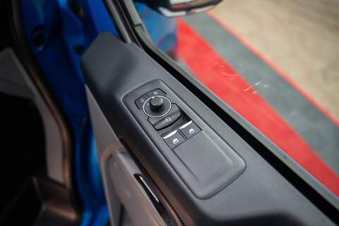 Ford Transit Custom LV-RF PV Limited L2 PHEV 2 Seater - U306