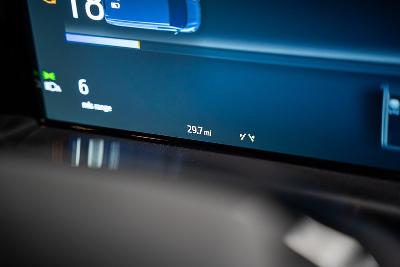 Ford Transit Custom LV-RF PV Limited L2 PHEV 2 Seater - U306