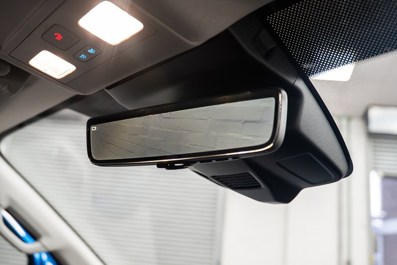 Ford Transit Custom LV-RF PV Limited L2 PHEV 2 Seater - U306