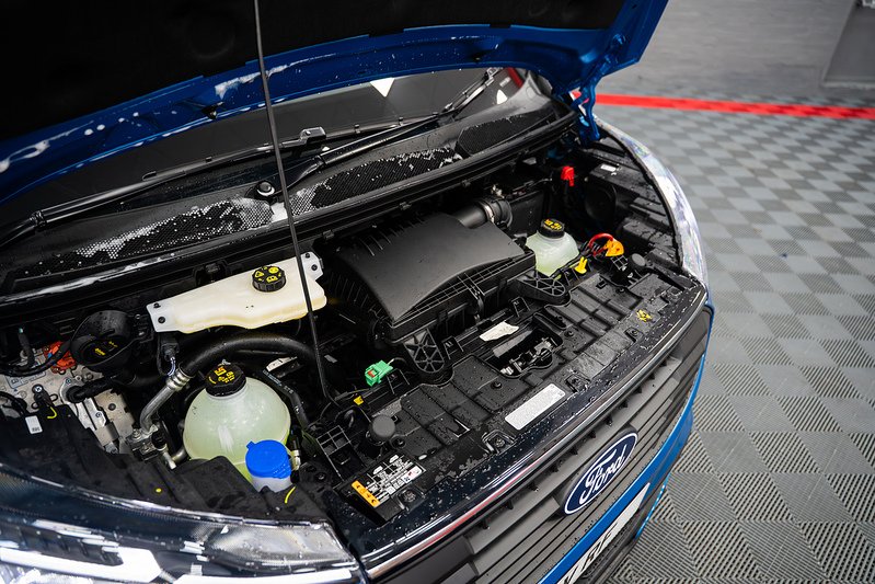 Ford Transit Custom LV-RF PV Limited L2 PHEV 2 Seater - U306