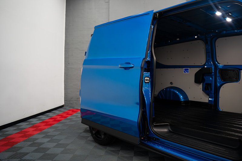 Ford Transit Custom LV-RF PV Limited L2 PHEV 2 Seater - U306