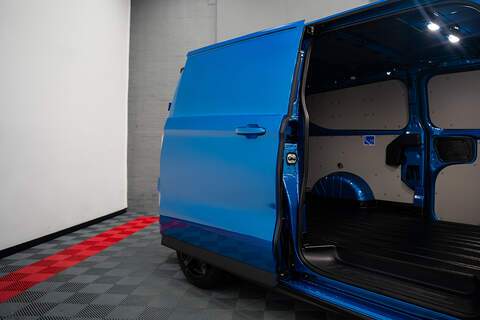 Ford Transit Custom LV-RF PV Limited L2 PHEV 2 Seater - U306