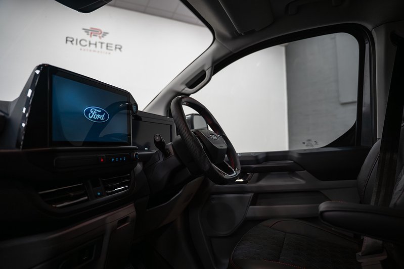 Ford Transit Custom LV-RF PV Limited 320 L2 3 Seater 2.5L PHEV - U307