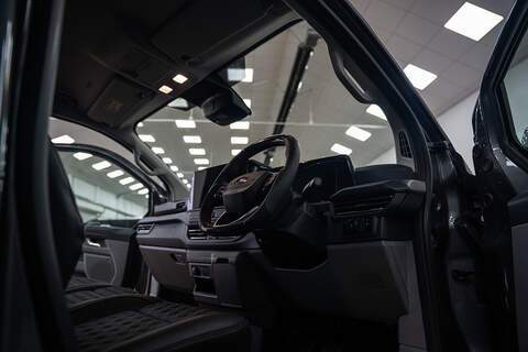 Ford Transit Custom LV-RF PV Limited 320 L2 3 Seater 2.5L PHEV - U307