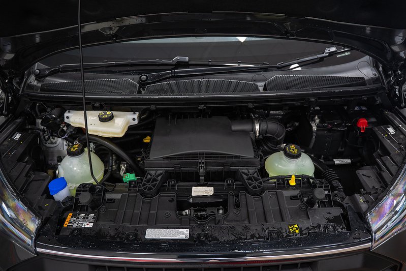 Ford Transit Custom LV-RF PV Limited 320 L2 3 Seater 2.5L PHEV - U307