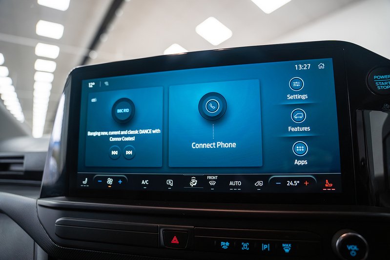 Ford Transit Custom LV-RF PV Limited 320 L2 3 Seater 2.5L PHEV - U307