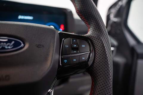 Ford Transit Custom LV-RF PV Limited 320 L2 3 Seater 2.5L PHEV - U307