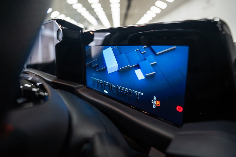 Ford Transit Custom LV-RF PV Limited 320 L2 3 Seater 2.5L PHEV - U307