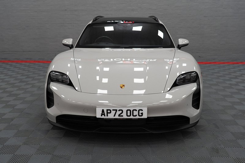 Porsche Taycan Performance Plus 4S - U309