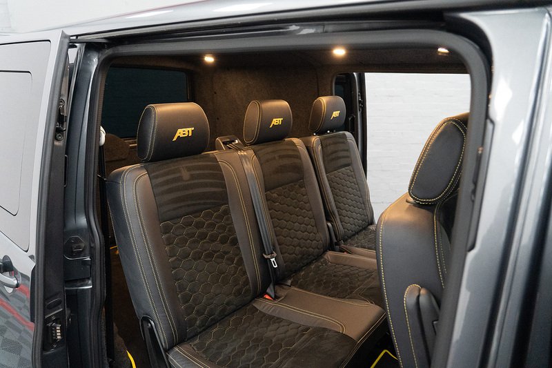 Volkswagen Transporter BiTDI T32 Highline - U311