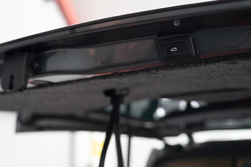 Volkswagen Transporter BiTDI T32 Highline - U311