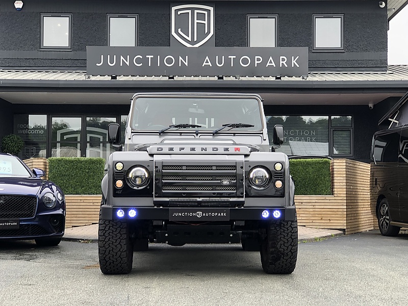 Land Rover Defender 90 TDCi County - U1067