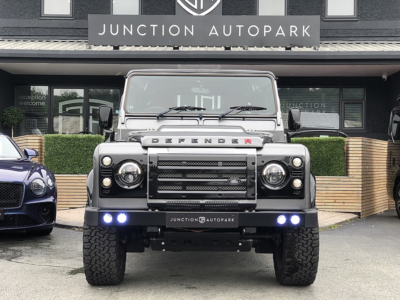 Land Rover Defender 90 TDCi County - U1067