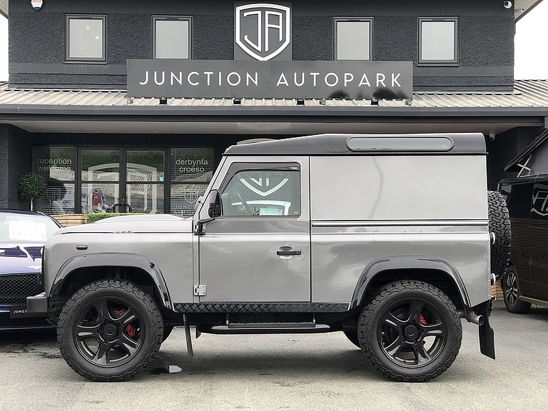 Land Rover Defender 90 TDCi County - U1067