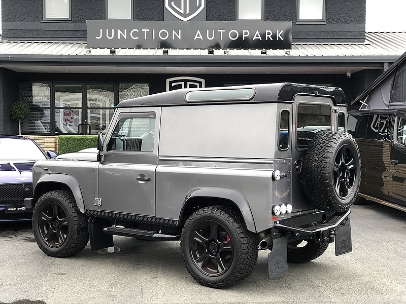 Land Rover Defender 90 TDCi County - U1067