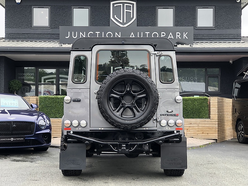 Land Rover Defender 90 TDCi County - U1067