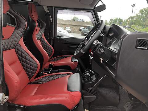 Land Rover Defender 90 TDCi County - U1067