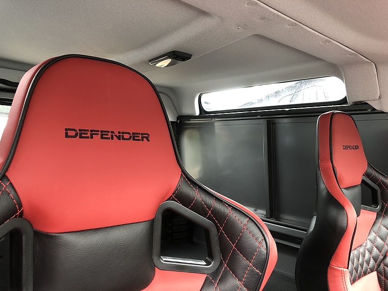 Land Rover Defender 90 TDCi County - U1067