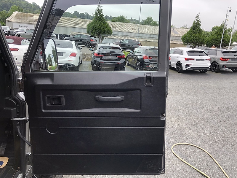 Land Rover Defender 90 TDCi County - U1067