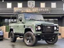 Land Rover Defender 90