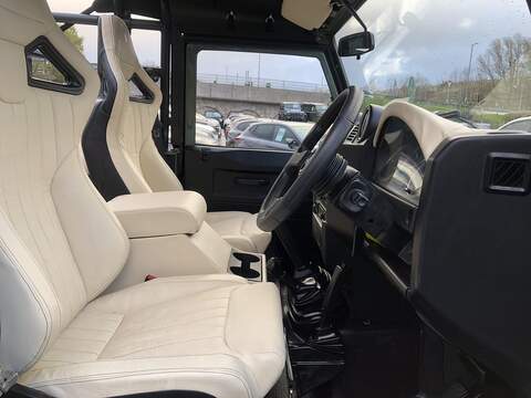 Land Rover Defender 90 TDCi - U1269