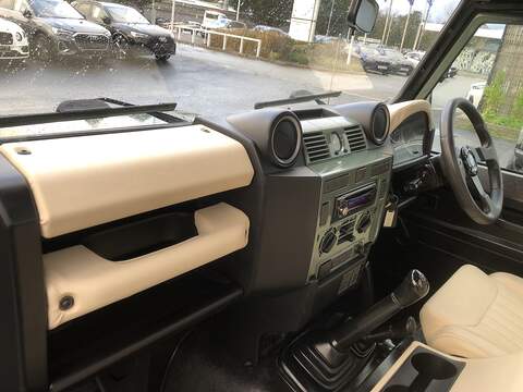 Land Rover Defender 90 TDCi - U1269