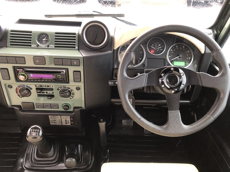 Land Rover Defender 90 TDCi - U1269