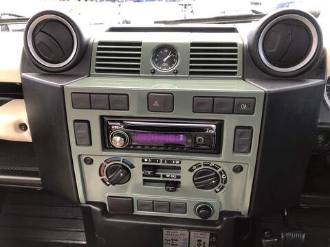 Land Rover Defender 90 TDCi - U1269