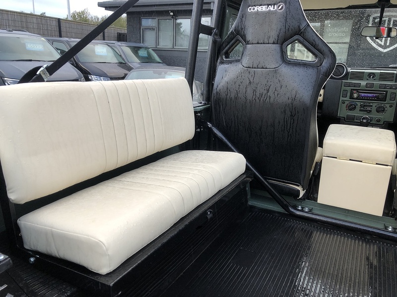 Land Rover Defender 90 TDCi - U1269