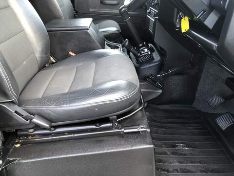 Land Rover Defender 90 TDCi XS - U1441