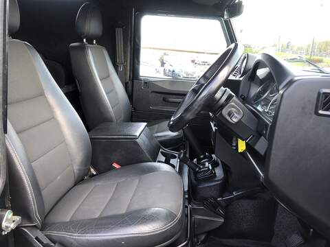 Land Rover Defender 90 TDCi XS - U1441