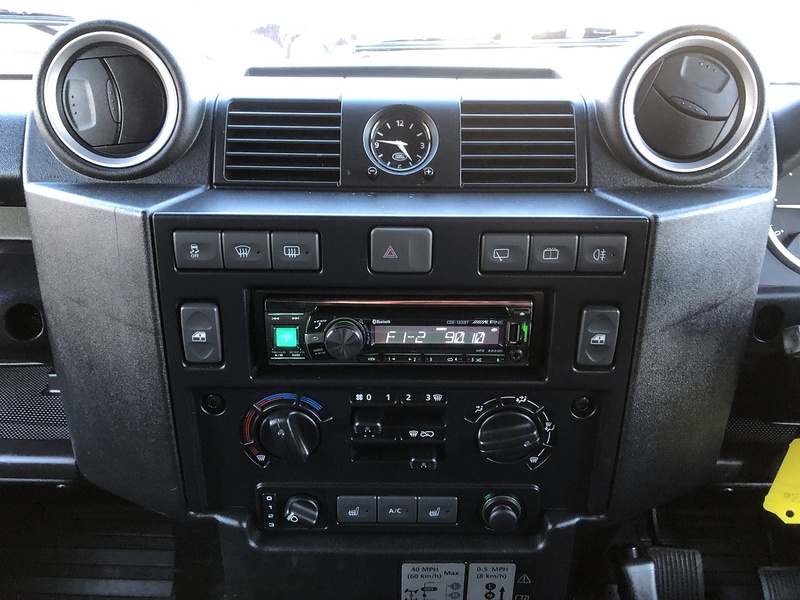 Land Rover Defender 90 TDCi XS - U1441