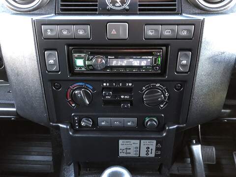 Land Rover Defender 90 TDCi XS - U1441