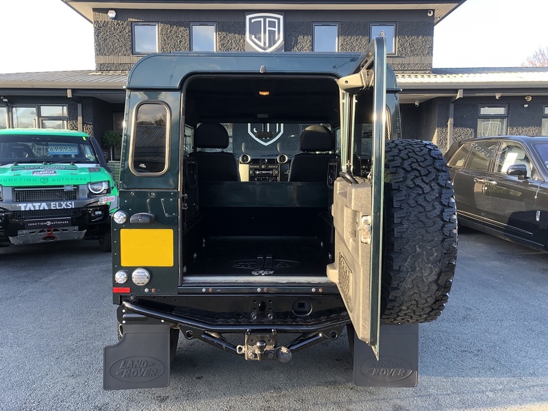 Land Rover Defender 90 TDCi XS - U1441