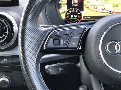 Audi Q2 TFSI CoD S line - U1461