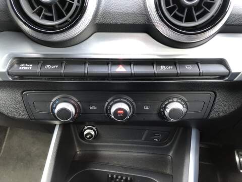 Audi Q2 TFSI CoD S line - U1461