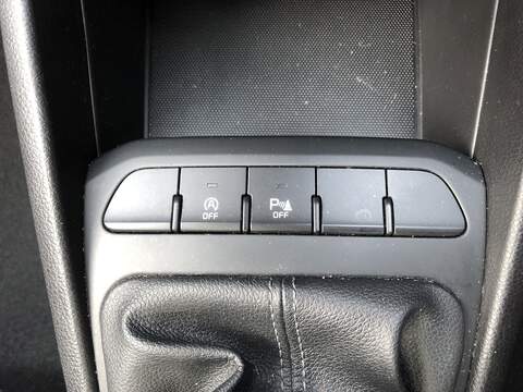 Kia Stonic T-GDi 2 - U1542