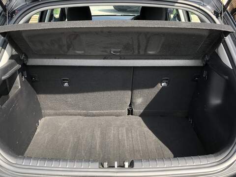 Kia Stonic T-GDi 2 - U1542