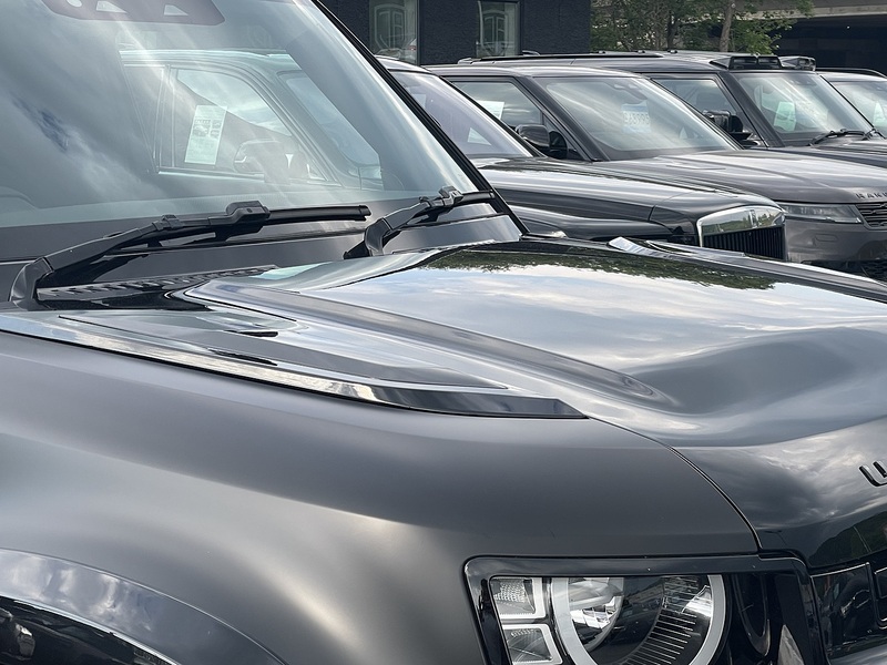 Land Rover Defender 90 D200 MHEV - U1552