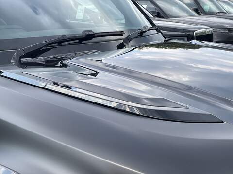 Land Rover Defender 90 D200 MHEV - U1552