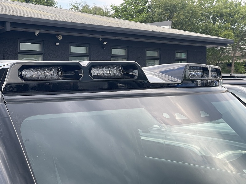 Land Rover Defender 90 D200 MHEV - U1552